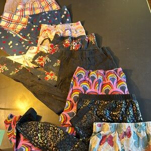 Bundle: 8 Pairs of Leggings